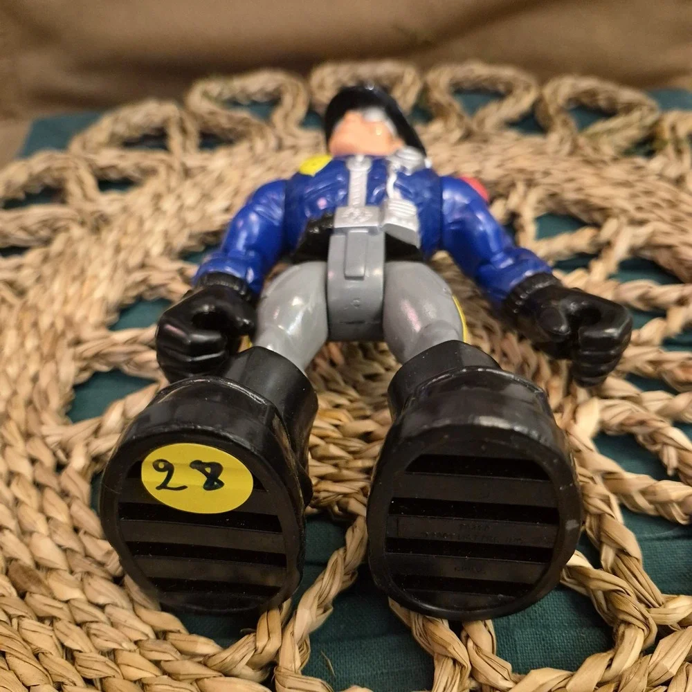 ✅Fisher Price Rescue Heroes Willy Stop Police Officer Action Figure 6#️⃣28